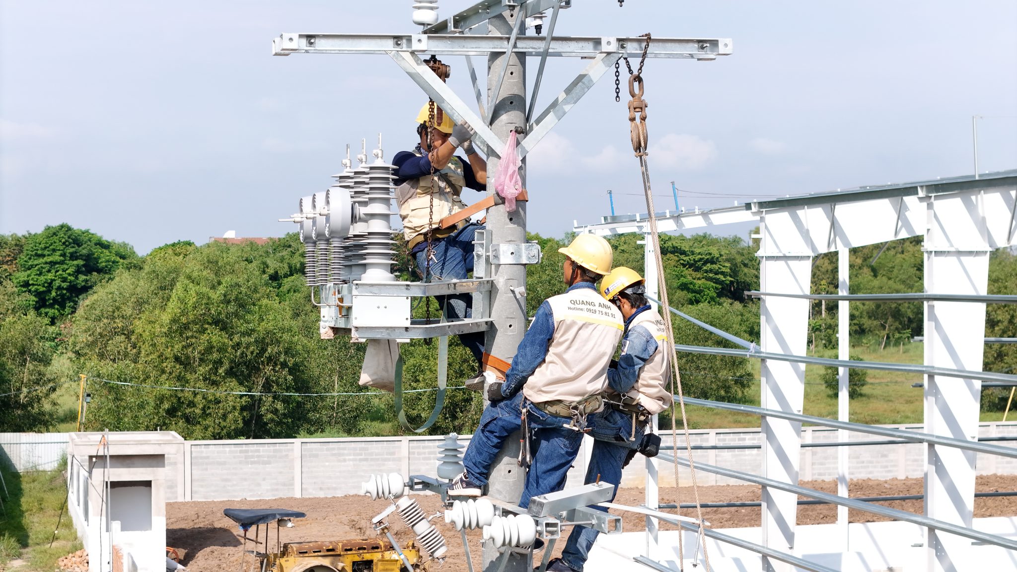 工場電気システム設計プロセスの画像。