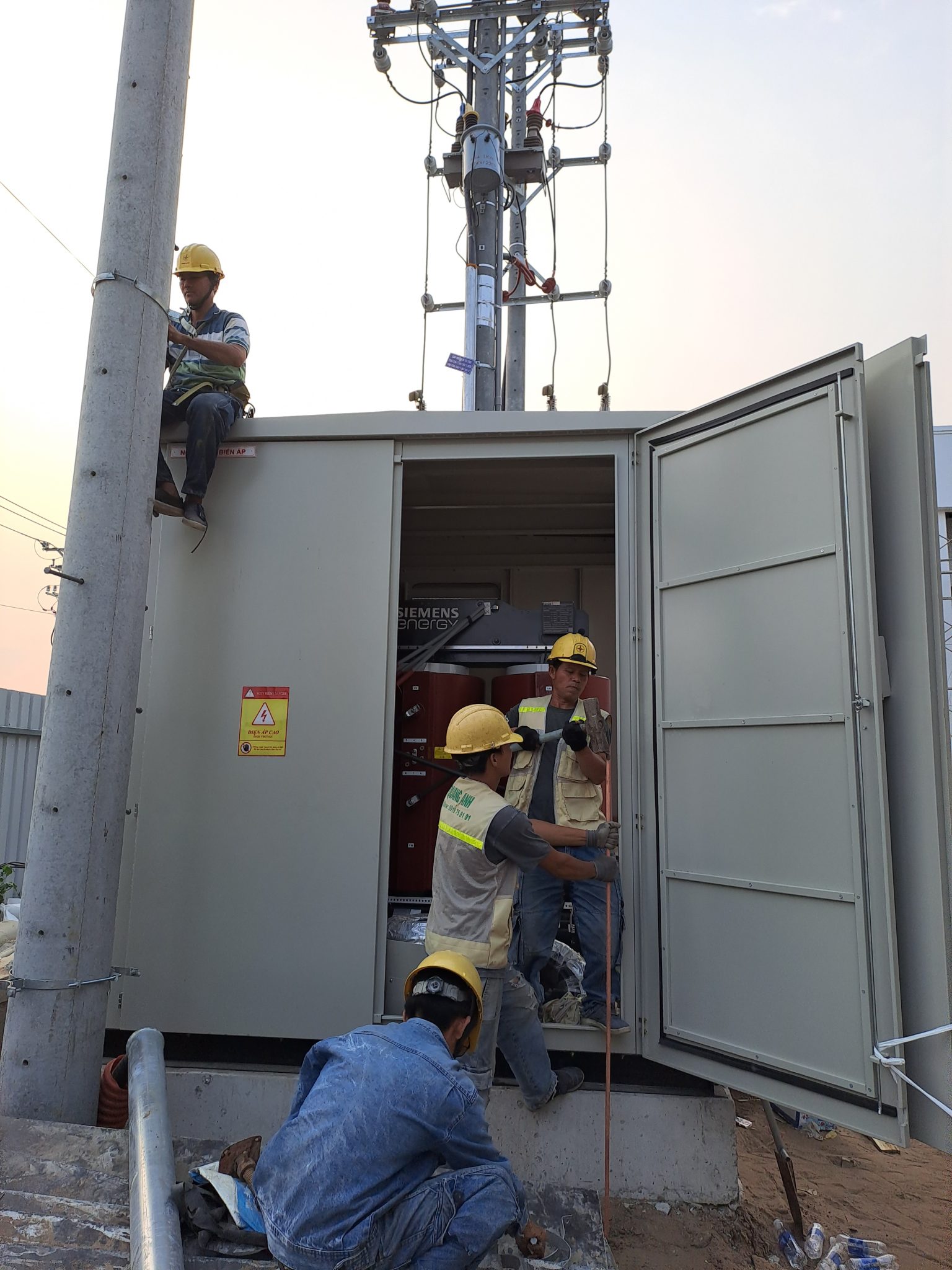 商業施設での高度なHVACシステム ビルの空調・換気システム。