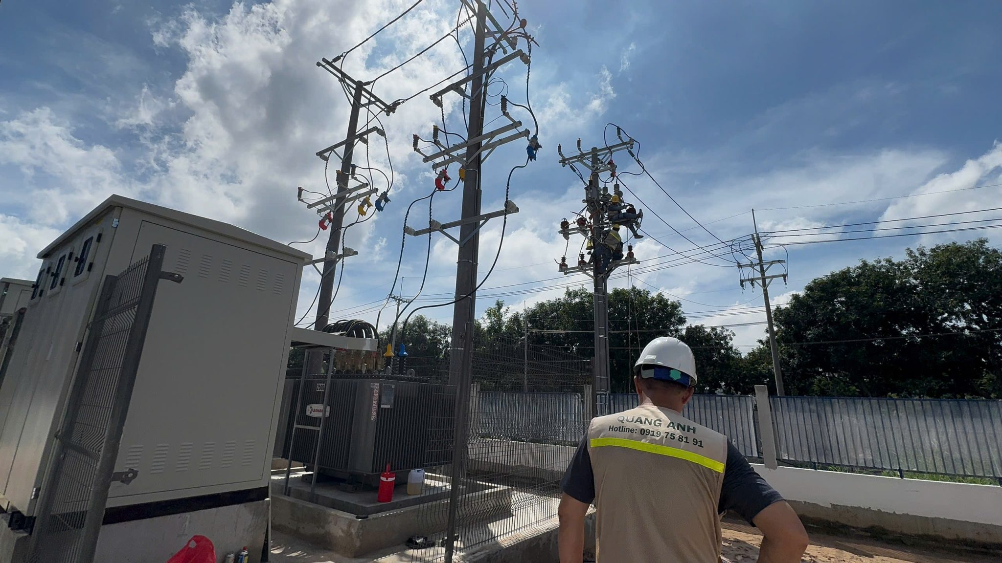 充電ステーション施工の安全基準 安全基準を守る電気自動車充電ステーション