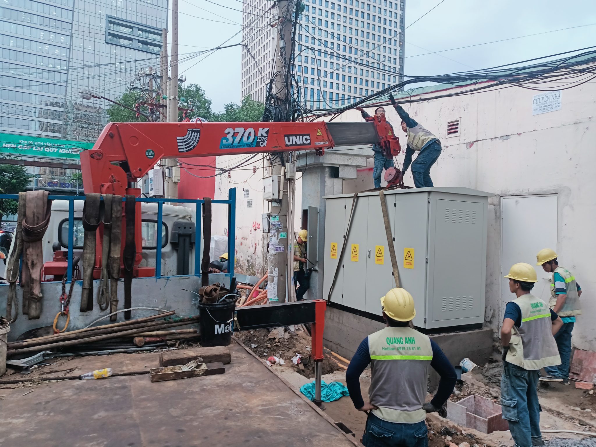 Trạm biến áp do QuangAnhcons thiết kế Modern electrical substation by QuangAnhcons.