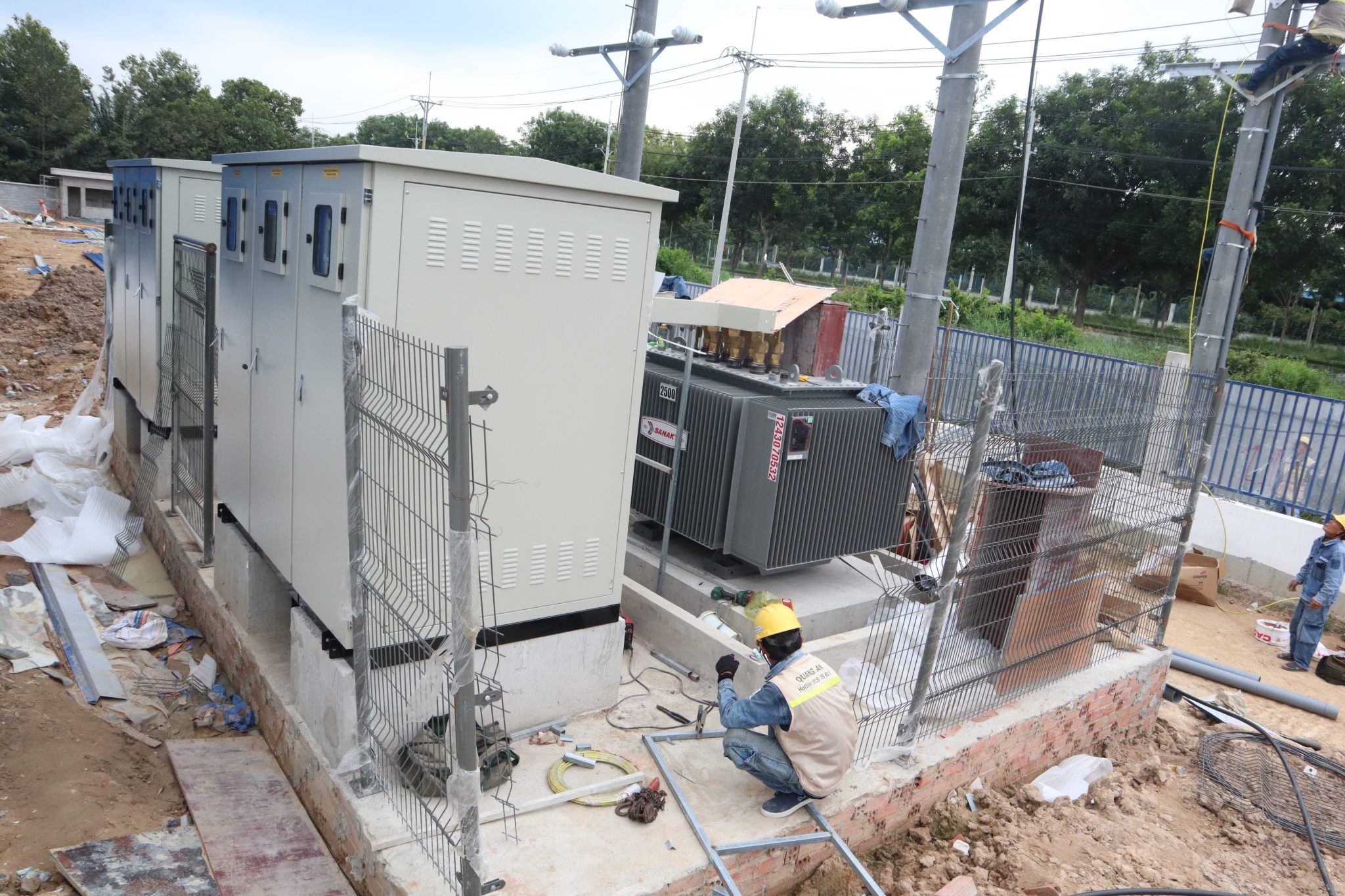 Quanganhconsの主要サービス Quanganhconsの電気施工における主要サービス。