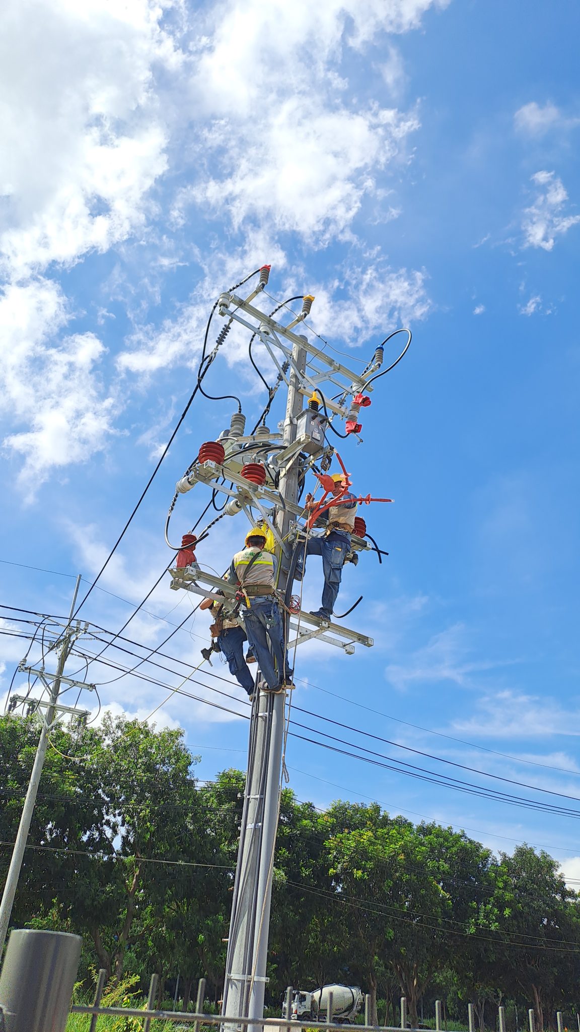 บริการหลักของ QuangAnhcons ตรวจสอบสถานีผู้แปลงแรงดันไฟฟ้าที่ QuangAnhcons.