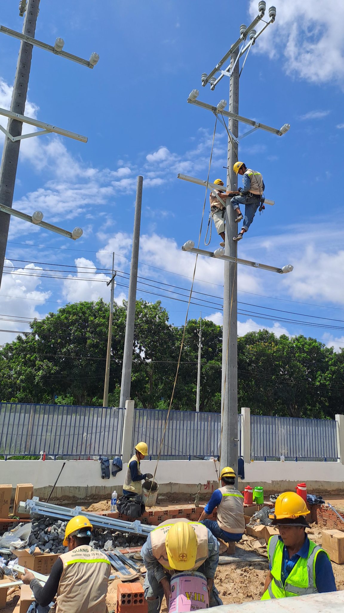 電気業界の市場変動 市場の変動を示すグラフ